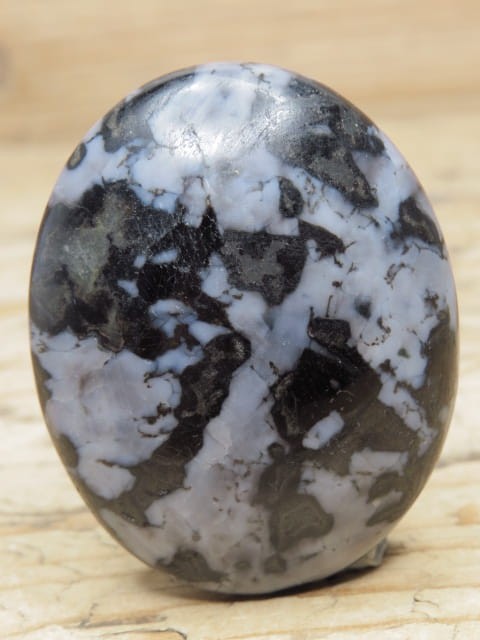 gabro - kamień do masażu