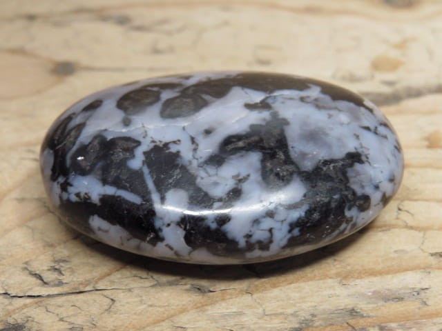 gabro - kamień do masażu