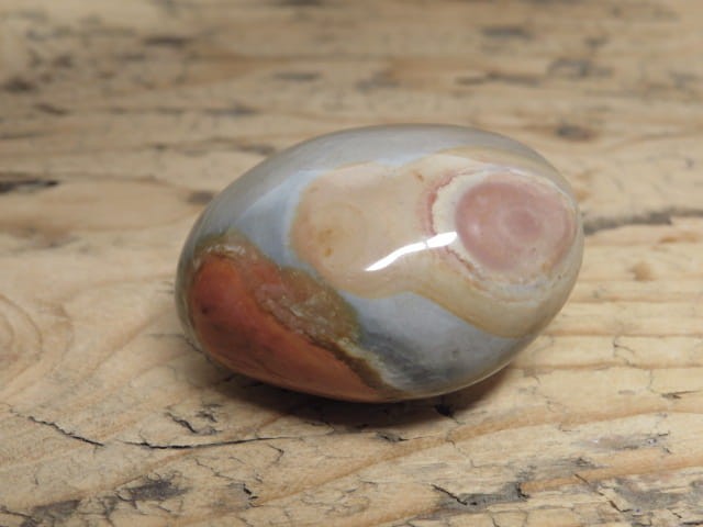 jaspis polichromia - kamień do masażu