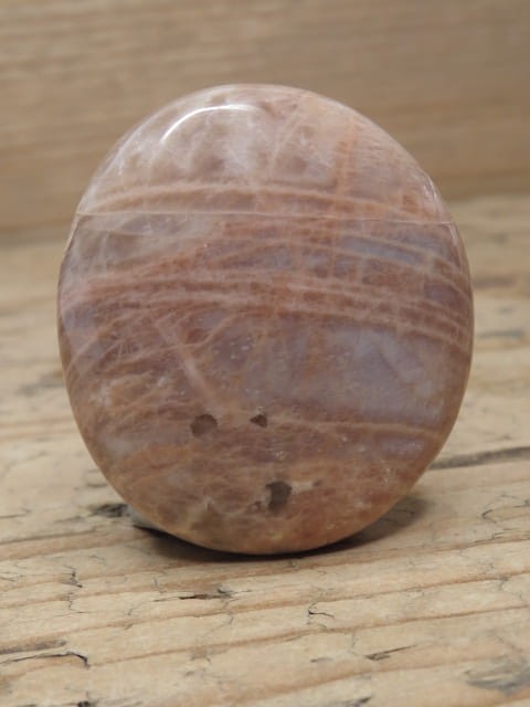 kamień księżycowy - kamień do masażu