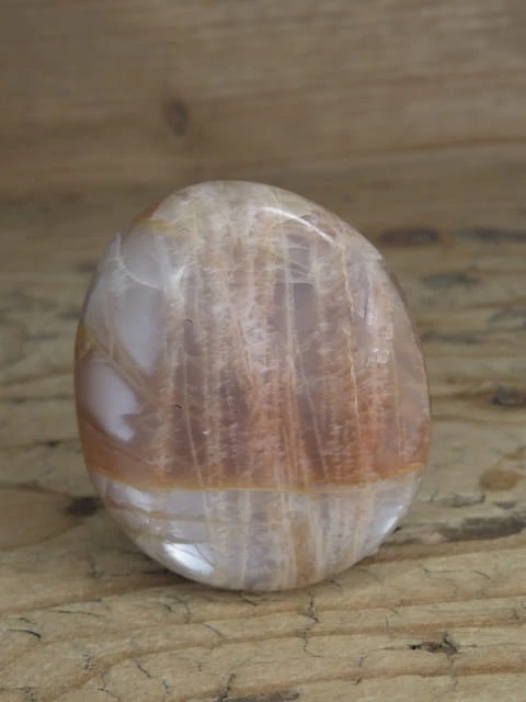 kamień księżycowy - kamień do masażu