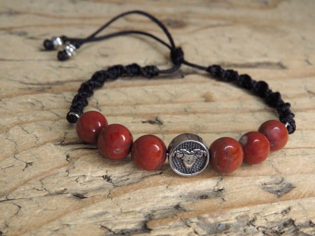 Bransoletka zodiakalna Baran – czerwony jaspis makrama