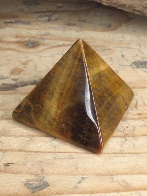 tygrysie oko - piramida z tygrysiego oka