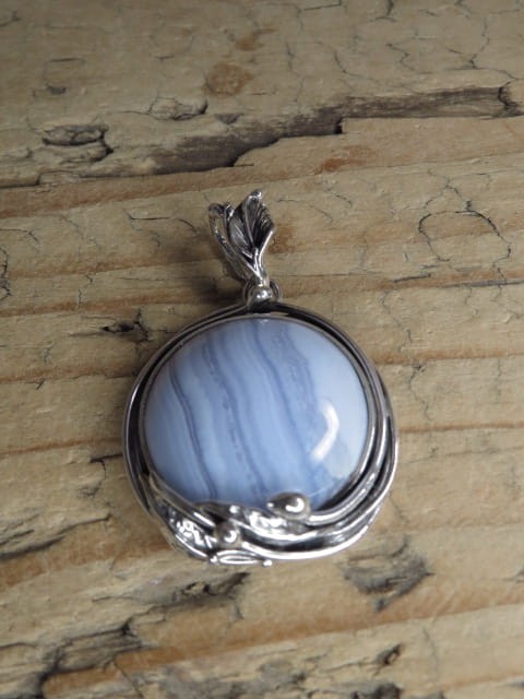 chalcedon błękitny wisior srebrny