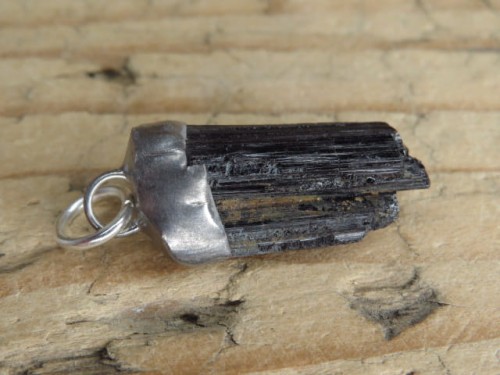 turmalin czarny szerl - wisior