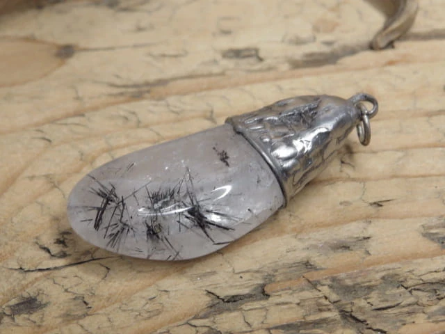 kwarc z turmalinem * wisior