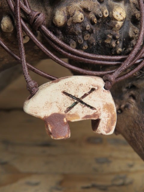 Wisior ceramiczny Miś ze Ślęży – słowiański amulet