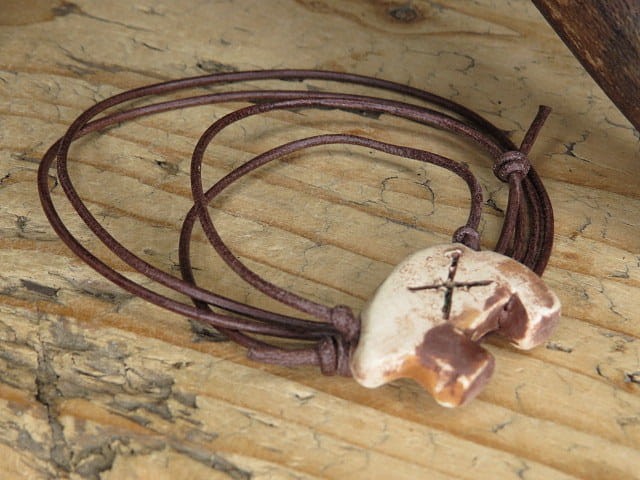 Wisior ceramiczny Miś ze Ślęży – słowiański amulet