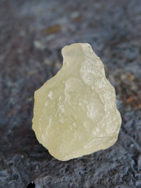 szkło libijskie * tektyt