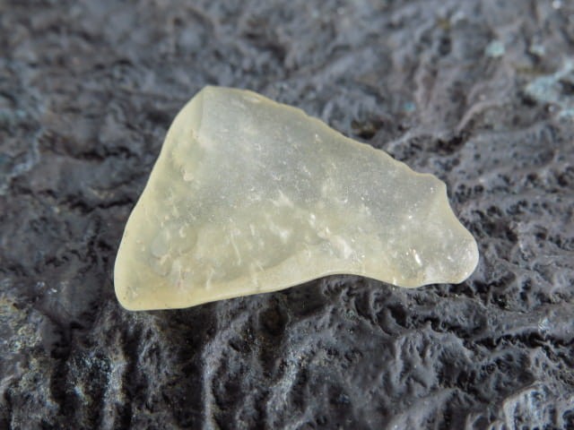 szkło libijskie * tektyt