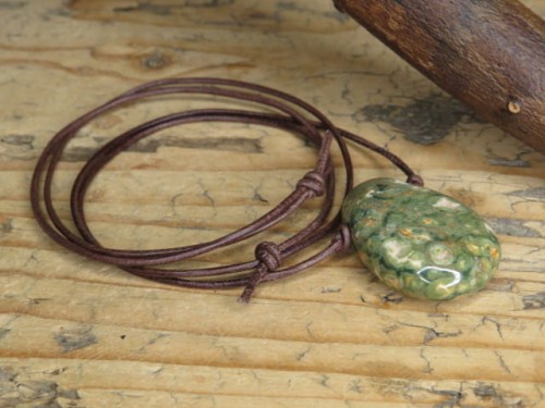 riolit ryolit * amulet na rzemieniu