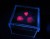 Naturalny spinel rubinowy z Magok (Birma). Zestaw 3 okazów (0,4–0,7 cm) w pudełeczku kolekcjonerskim. Minerał w surowej formie, wykazujący fluorescencję UV.