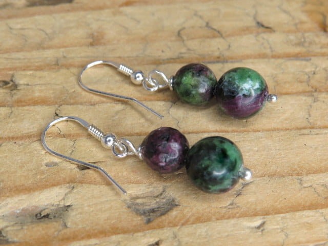 rubin w zoisycie * kolczyki