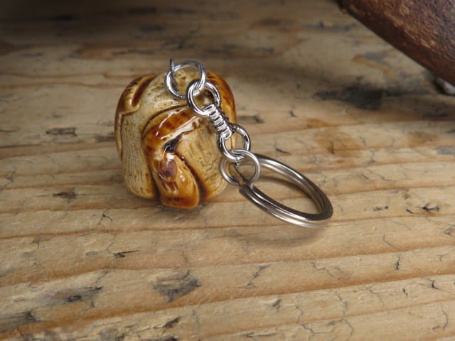 Ceramiczny brelok pies - rękodzieło