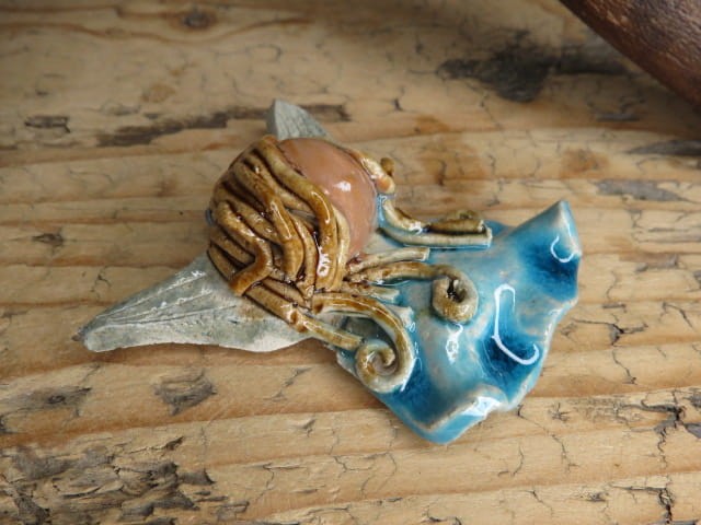 aniołek z ceramiki - zawieszka