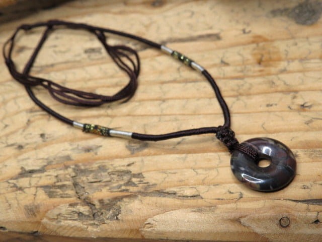 jaspis - amulet ochrona i siła - naszyjnik etno