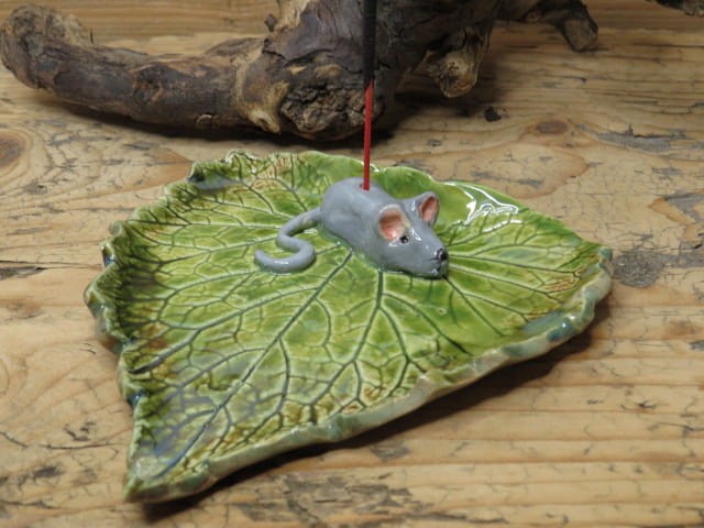 podstawka pod kadzidełko - kadzielniczka z myszką - ceramika ręcznie robiona