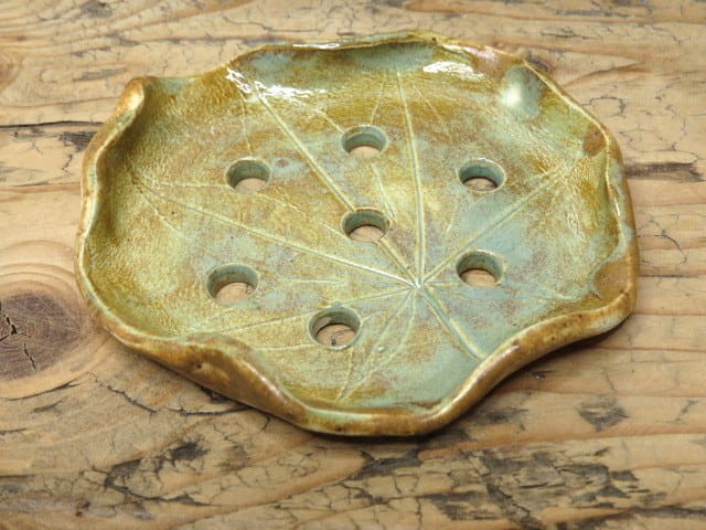 Ceramiczna mydelniczka liść - ceramika ręcznie robiona