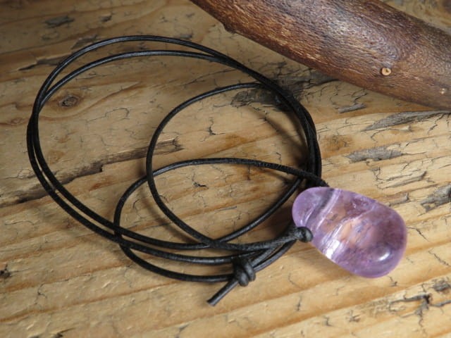 ametyst * talizman rozwoju duchowego na rzemieniu