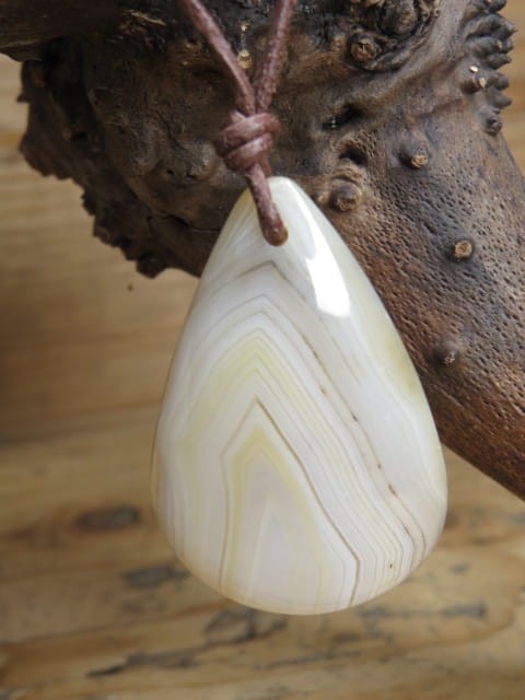 agat na rzemieniu * amulet ogniska domowego