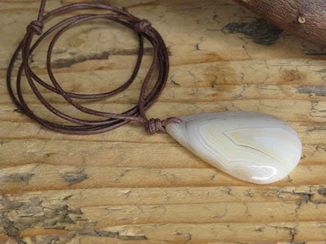 agat na rzemieniu * amulet ogniska domowego