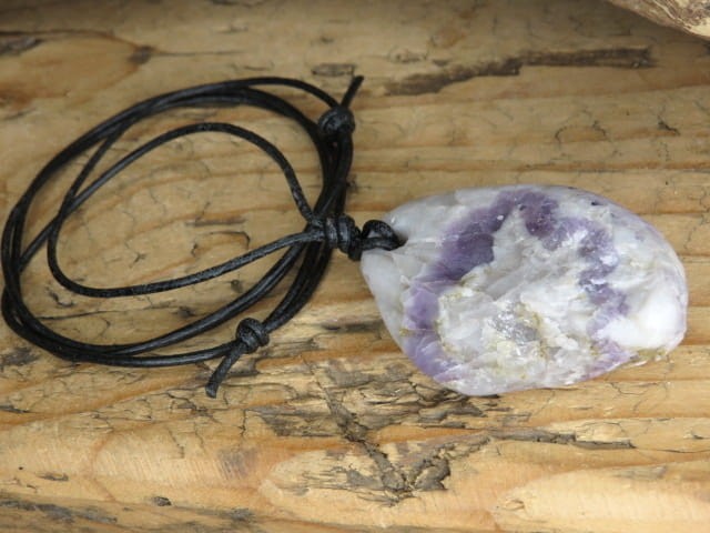 ametyst z Polski - wisior talizman na rzemieniu - Sudeckie Skarby