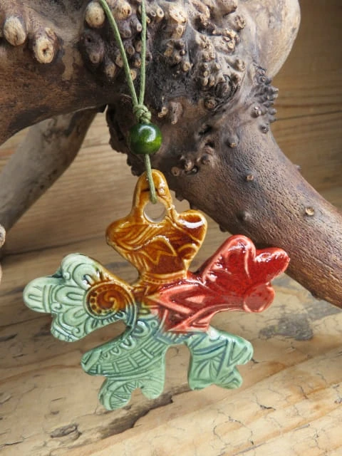 Zawieszka śnieżynka – świąteczna ceramika ręcznie robiona