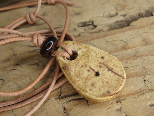 Baran - znak zodiaku wisiorek ceramiczny z obsydianem