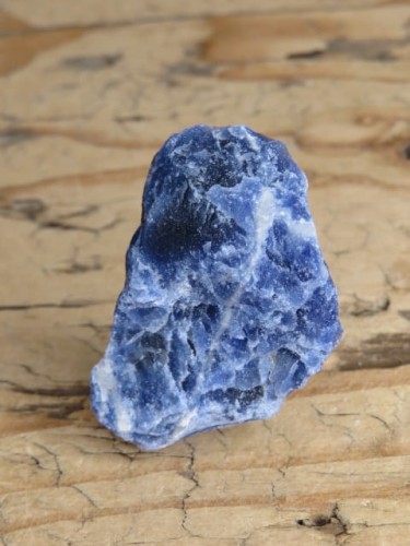 sodalit Boliwia - fluorescencja UV