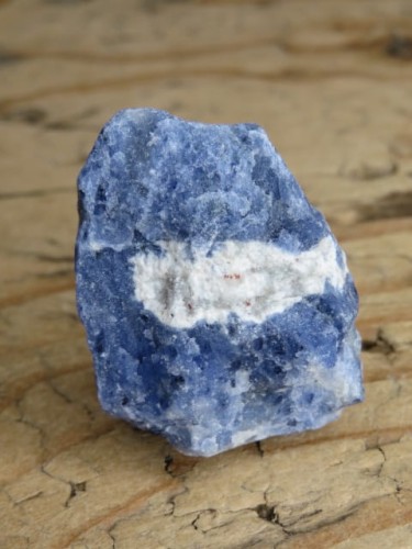 sodalit Boliwia - fluorescencja UV