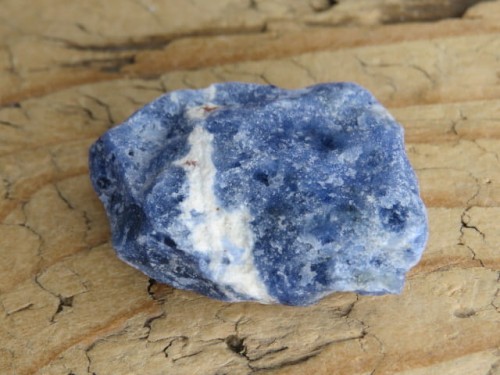 sodalit Boliwia - fluorescencja UV