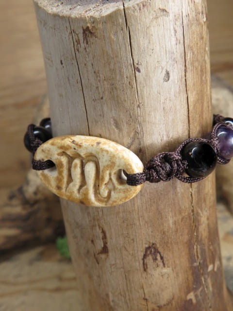 Bransoletka zodiakalna Skorpion – ceramika i kamienie - makrama