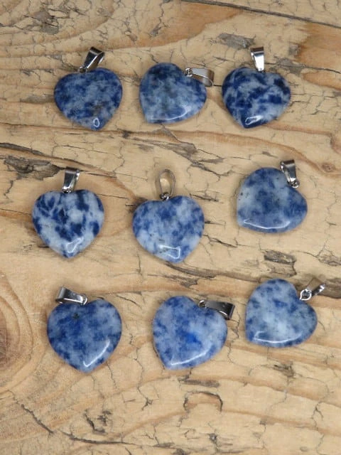 serduszko z sodalitu - wisiorek na Walentynki