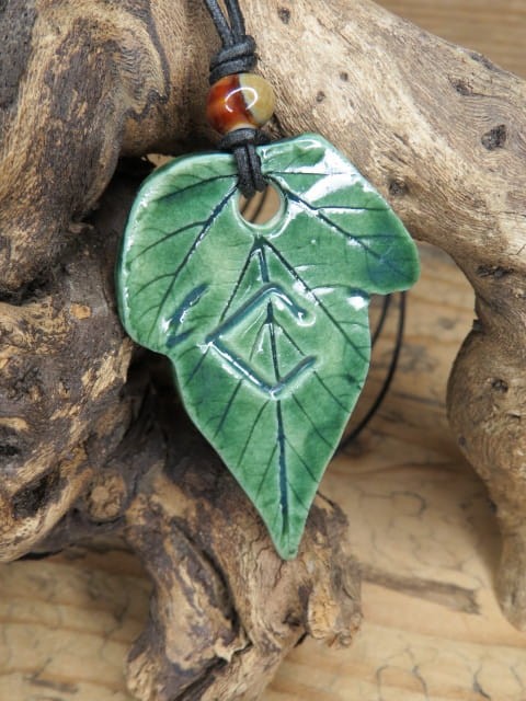 Ceramiczny wisior Dziewanna – symbol natury, wolności i kobiecej energii