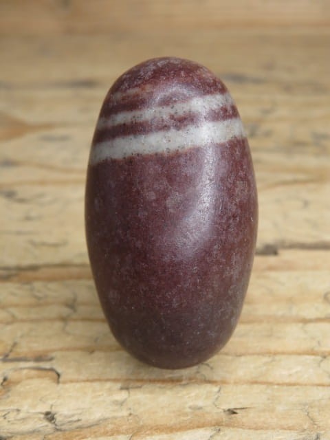 Shiva Lingam – kolekcjonerski kamień mocy z Indii