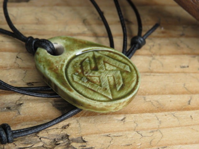 Wisior Strzybóg – słowiański amulet wiatru - ceramika