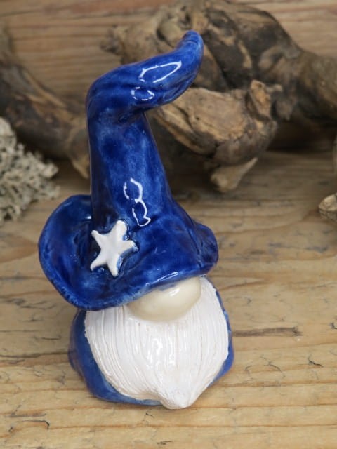 Skrzat czarodziej z ceramiki – ceramiczna figurka ręcznie robiona