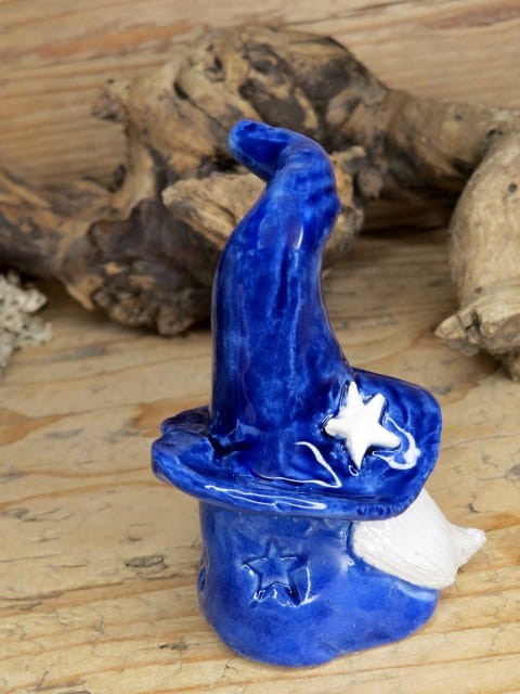 Skrzat czarodziej z ceramiki – ceramiczna figurka ręcznie robiona