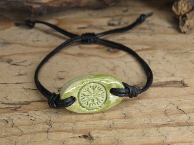 Bransoletka Aegishjalmur – tarcza ochronna Algiz – biżuteria ręcznie robiona