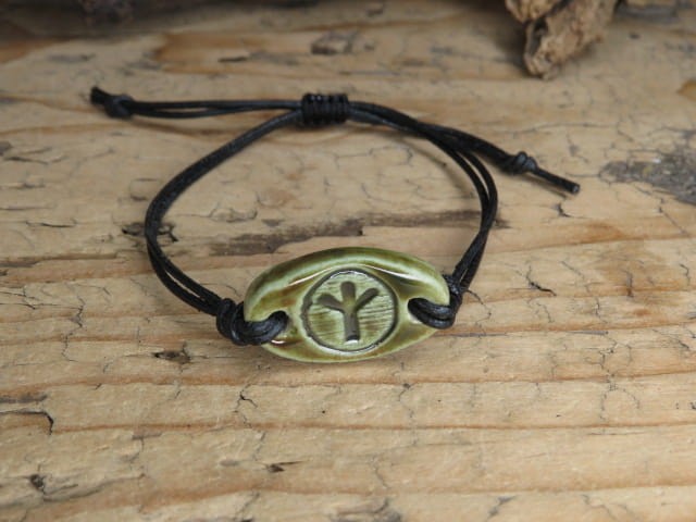 Bransoletka Algiz – runa ochronna – biżuteria ręcznie robiona