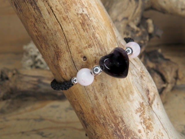 Bransoletka makrama z sercem z ametystu i kwarcem różowym