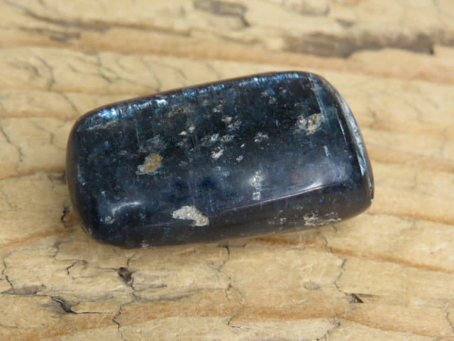 dysten cjanit niebieski – kamień polerowany | Indie