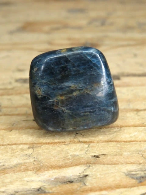 dysten cjanit niebieski – kamień polerowany | Indie