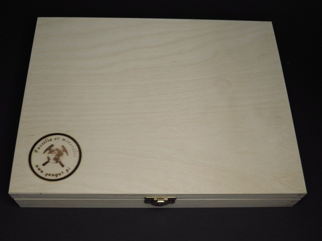 skrzyneczka z welurową wkładką na prostokątne pudełeczka z pianką