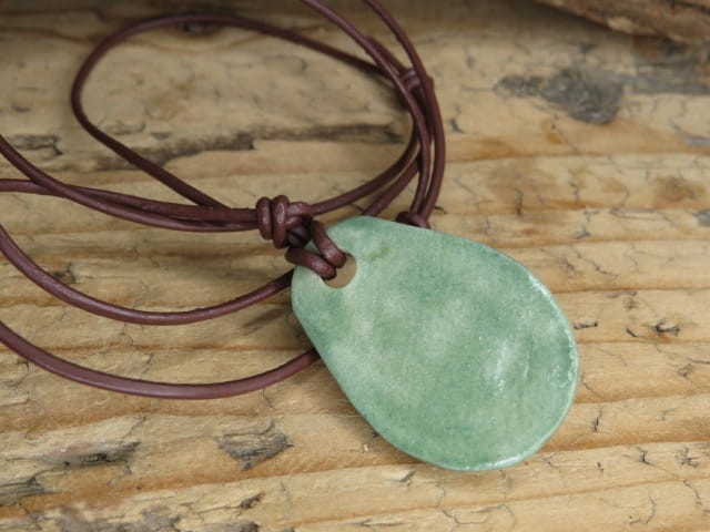 Ceramiczny wisior Mokosz – słowiański amulet płodności i ochrony