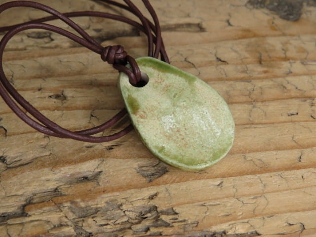 Wisiorek z symbolem Welesa – talizman mocy, ochrony i kontaktu z przodkami