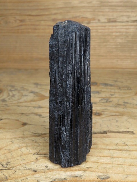 turmalin czarny szerl Madagaskar