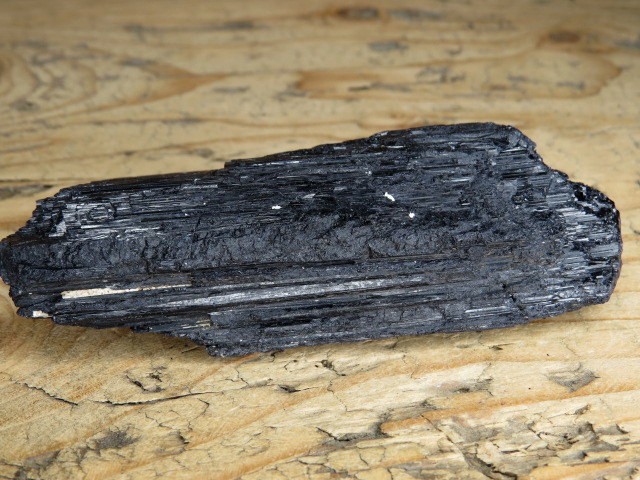 turmalin czarny szerl Madagaskar