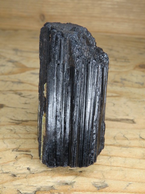 turmalin czarny szerl Madagaskar