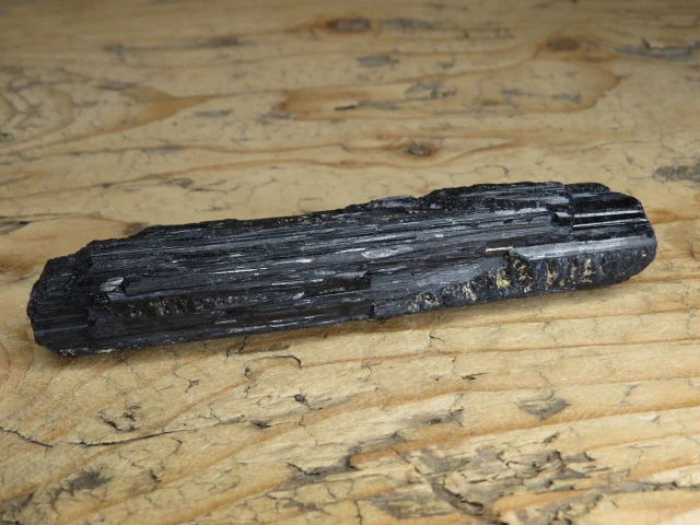 turmalin czarny szerl Madagaskar